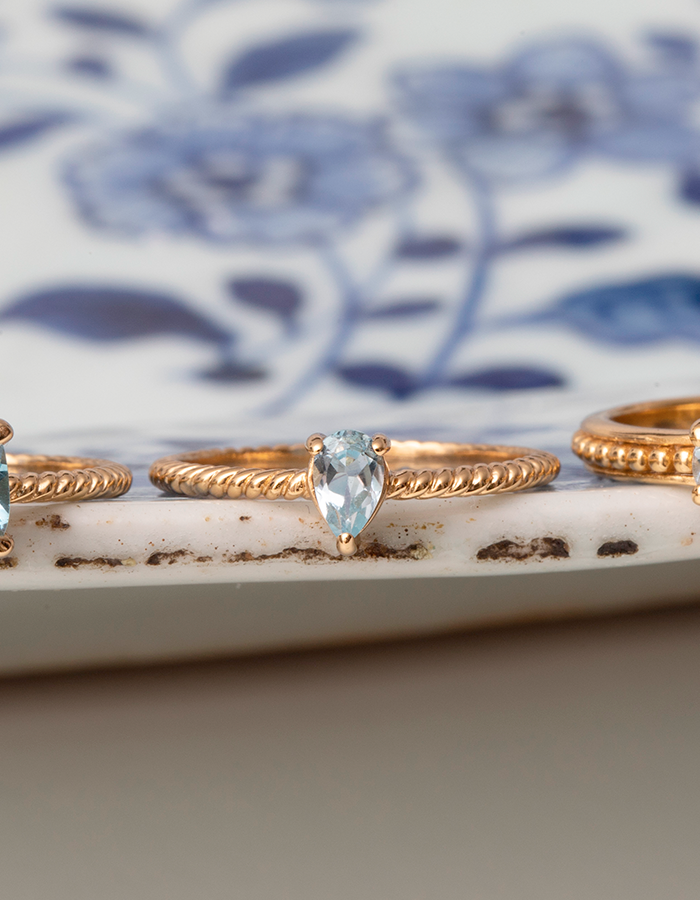 Aqua rings | Shop rings with November's birthstone here – Carré ...