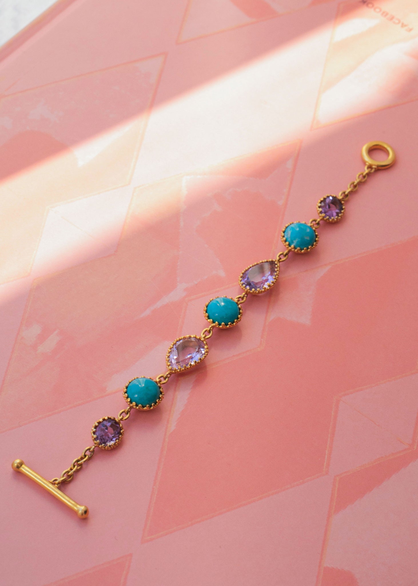 Leonore bracelet with Turquoise and Amethyst - gold plated