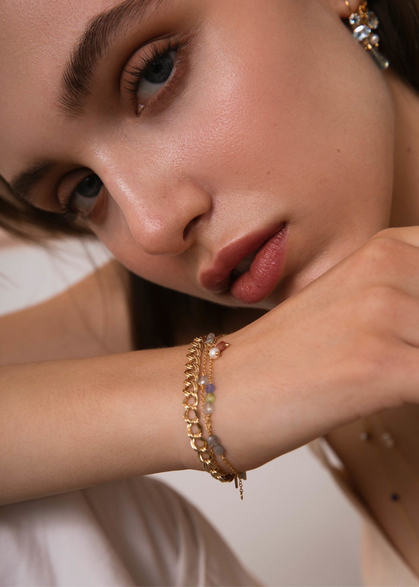 Eiffel bracelet with gemstones - gold plated