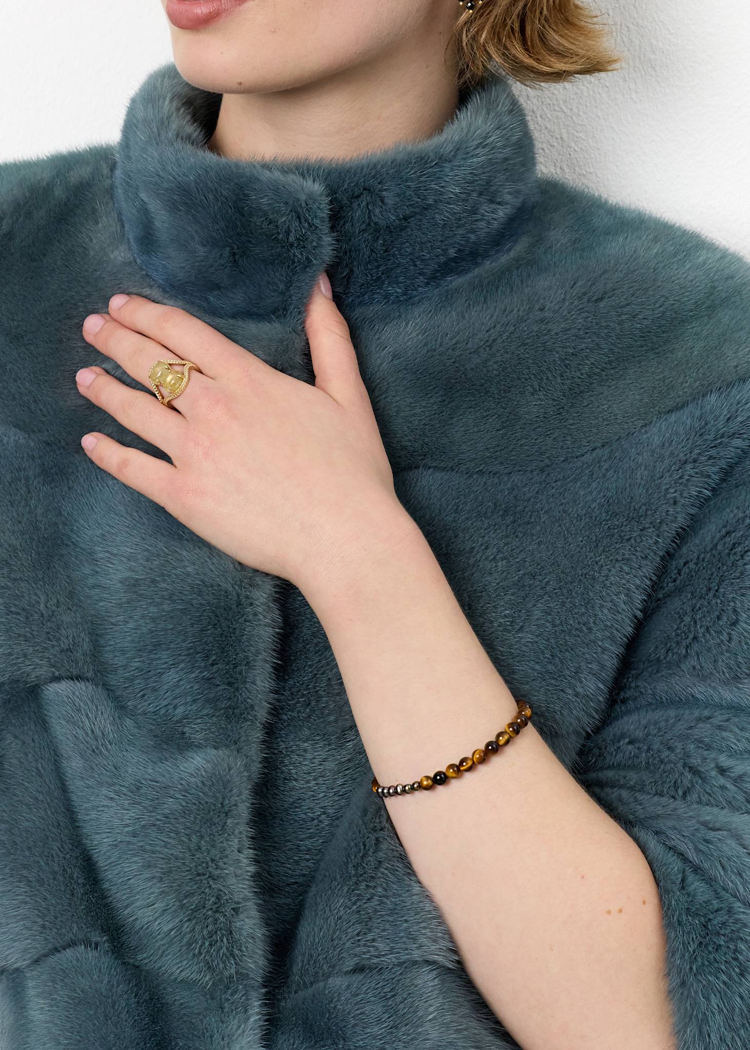 Dani bracelet with Peacock Beads and Tiger's Eye - gold plated