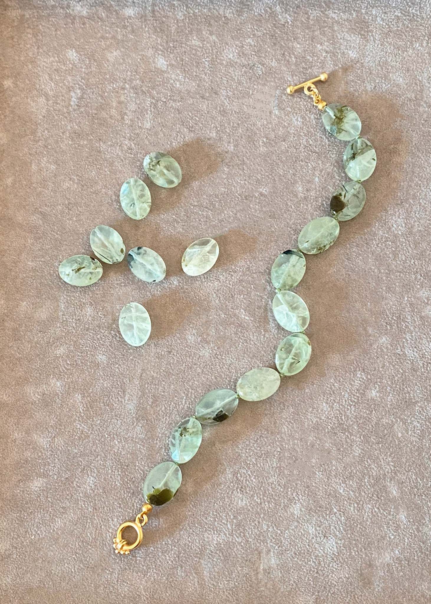 Gloria Midi bracelet with Prehnite - gold plated