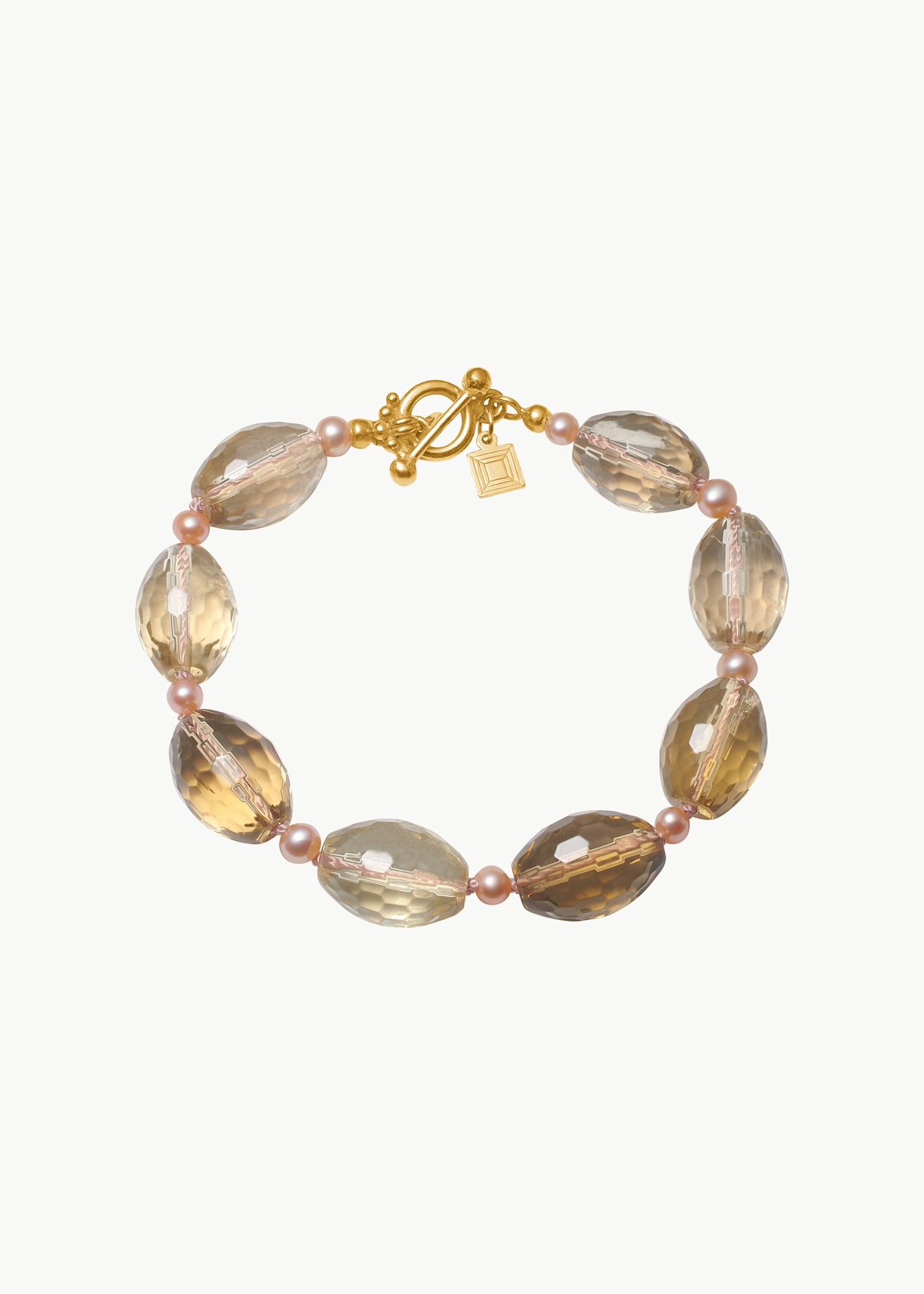 Carré bracelets with timeless Danish design | Worldwide shipping