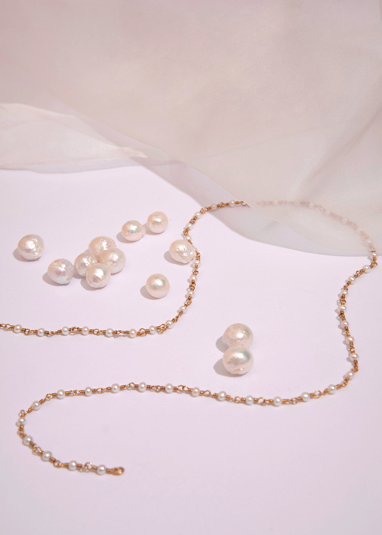 Gemma chain with freshwater pearls - gold plated