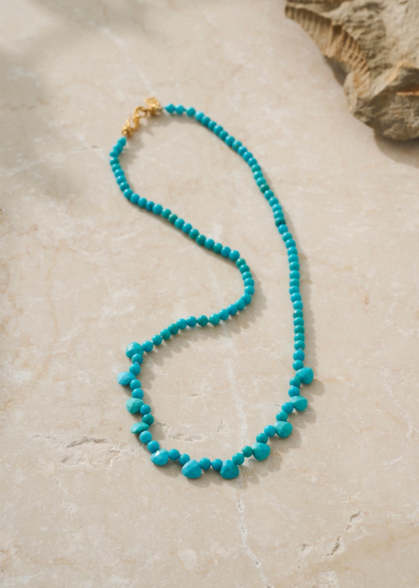 Lace beaded necklace with Turquoise - gold plated