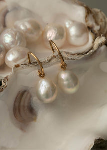 Rococo earrings with Baroque Pearl - gold plated