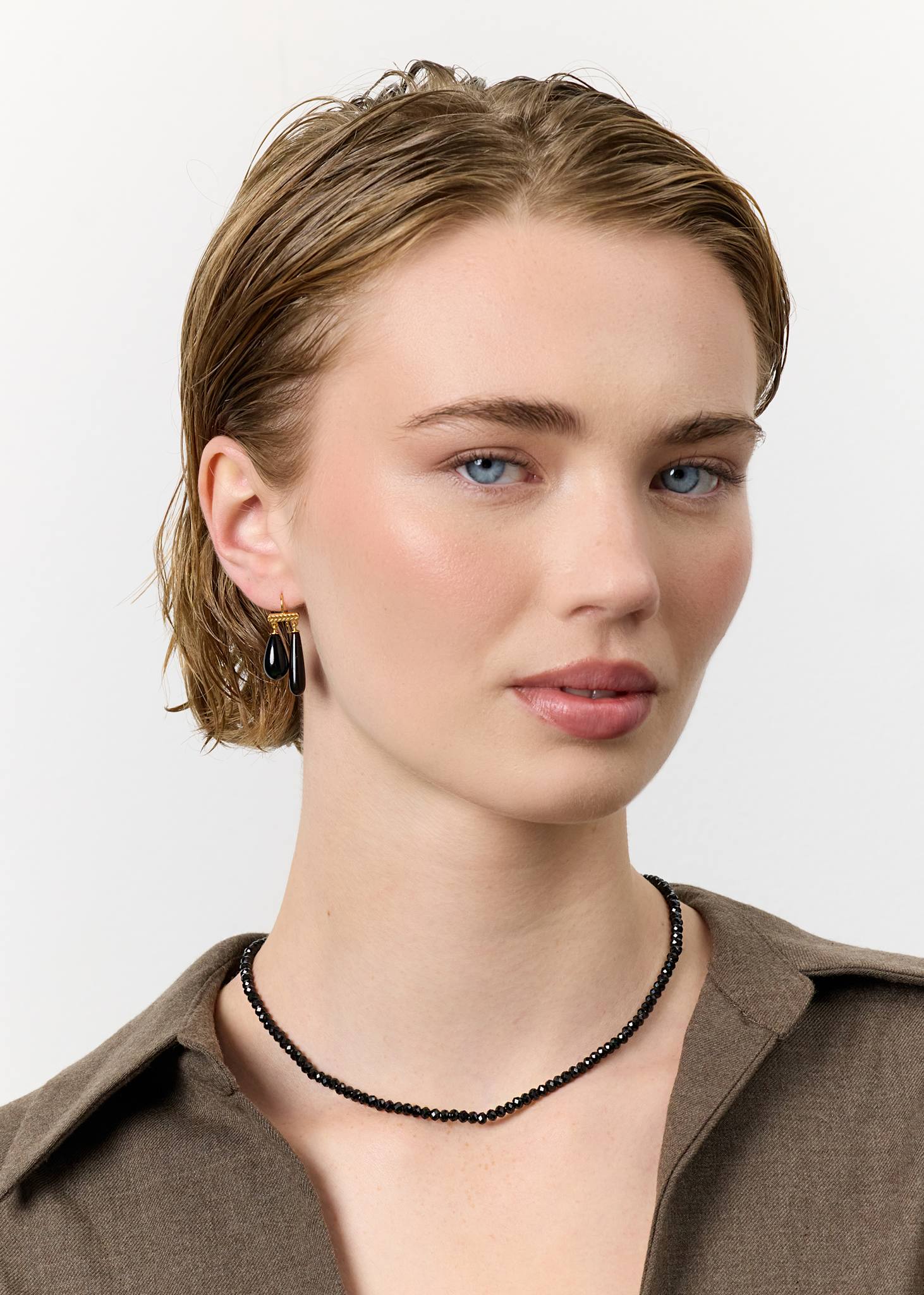 Donna beaded necklace with Black Spinel - gold plated