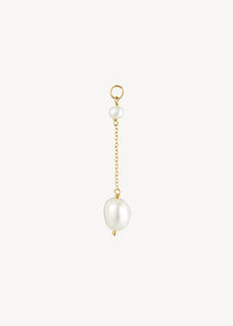 Langt perle charm til øreringe og halskæder med en guld kæde og to hvide ferskvandsperler, perfekt gave til hende og til at designe dine egne hængeøreringe med perler