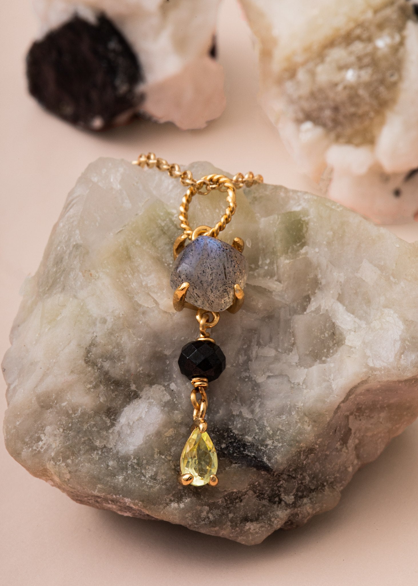 Isidore pendant with Labradorite, Spinel and Lemon Quartz - gold plated