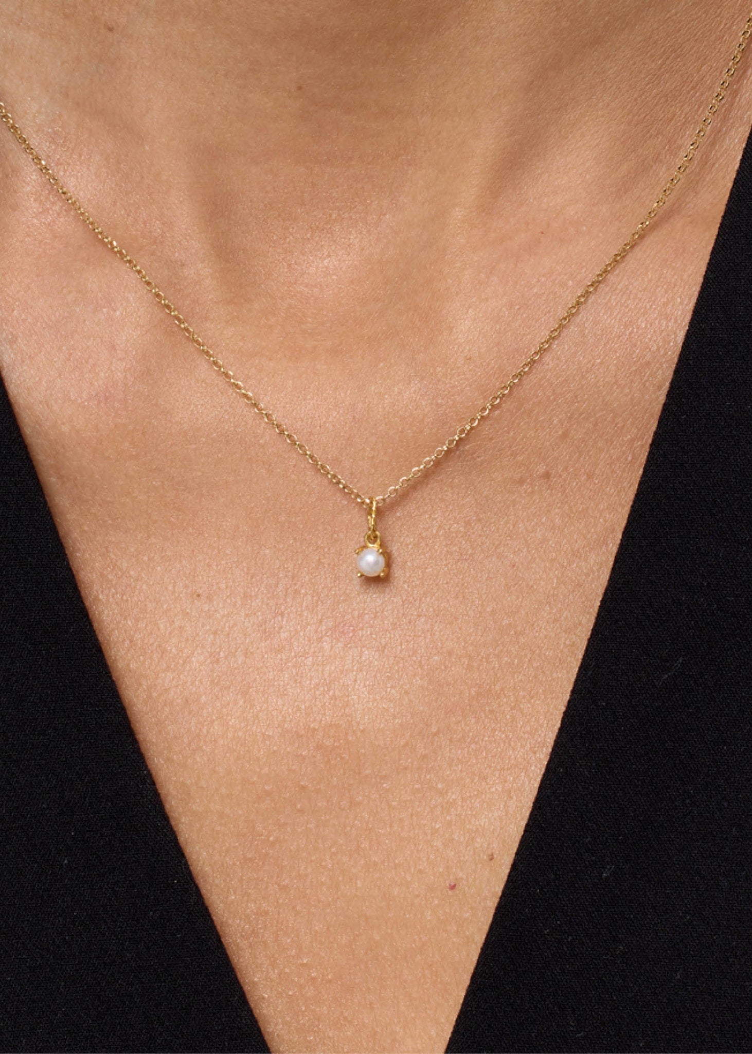 Lulu pendant with Pearl - gold plated