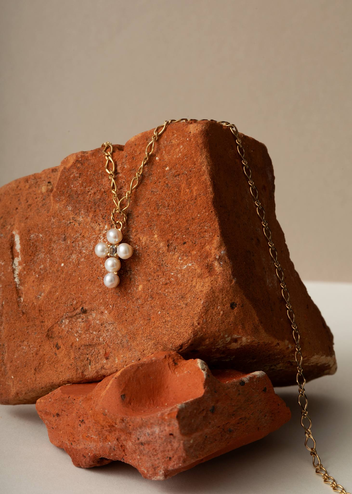 Cross pendant with Prasiolite and Pearl - gold plated