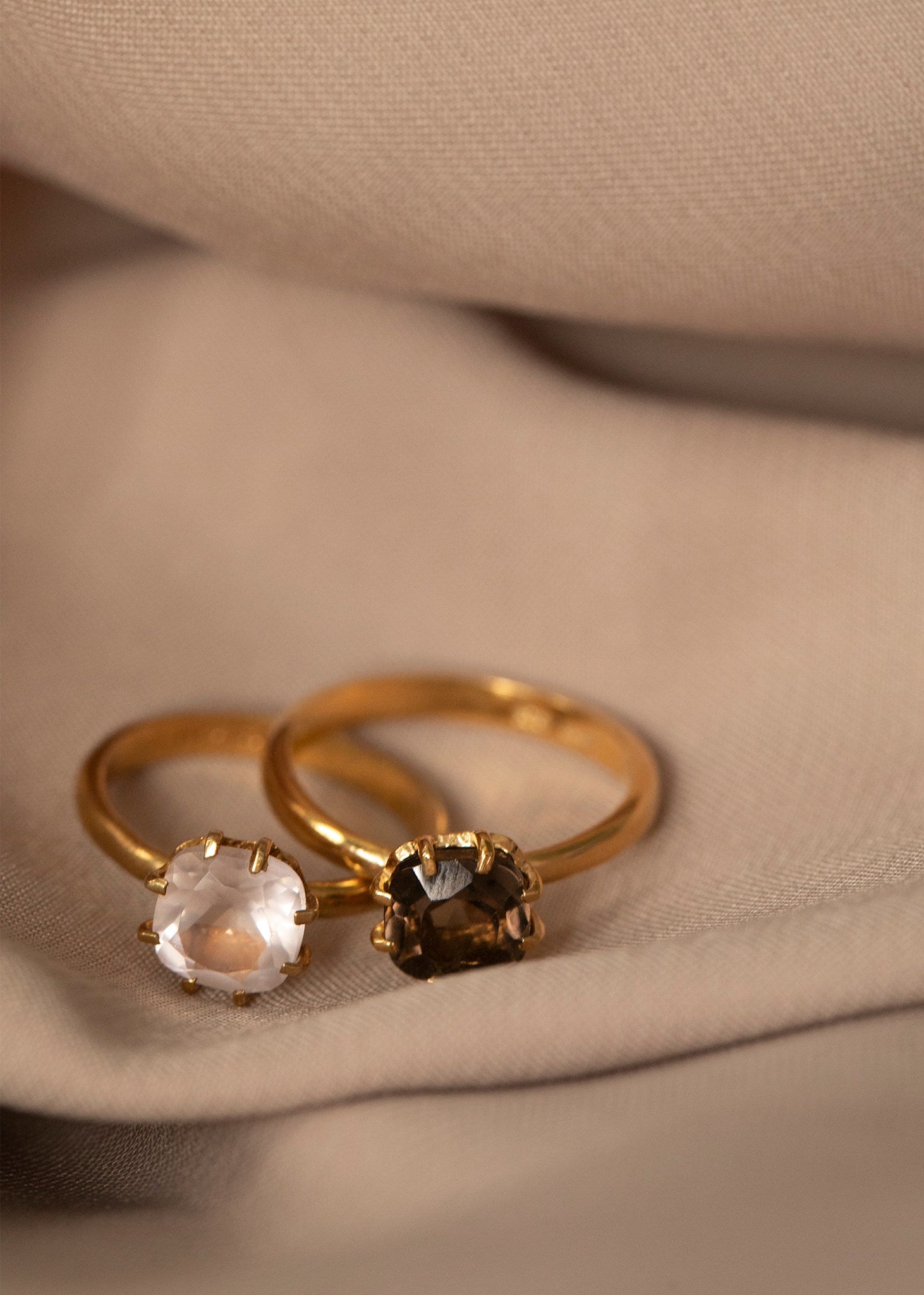Cushion ring with Rose Quartz - gold plated