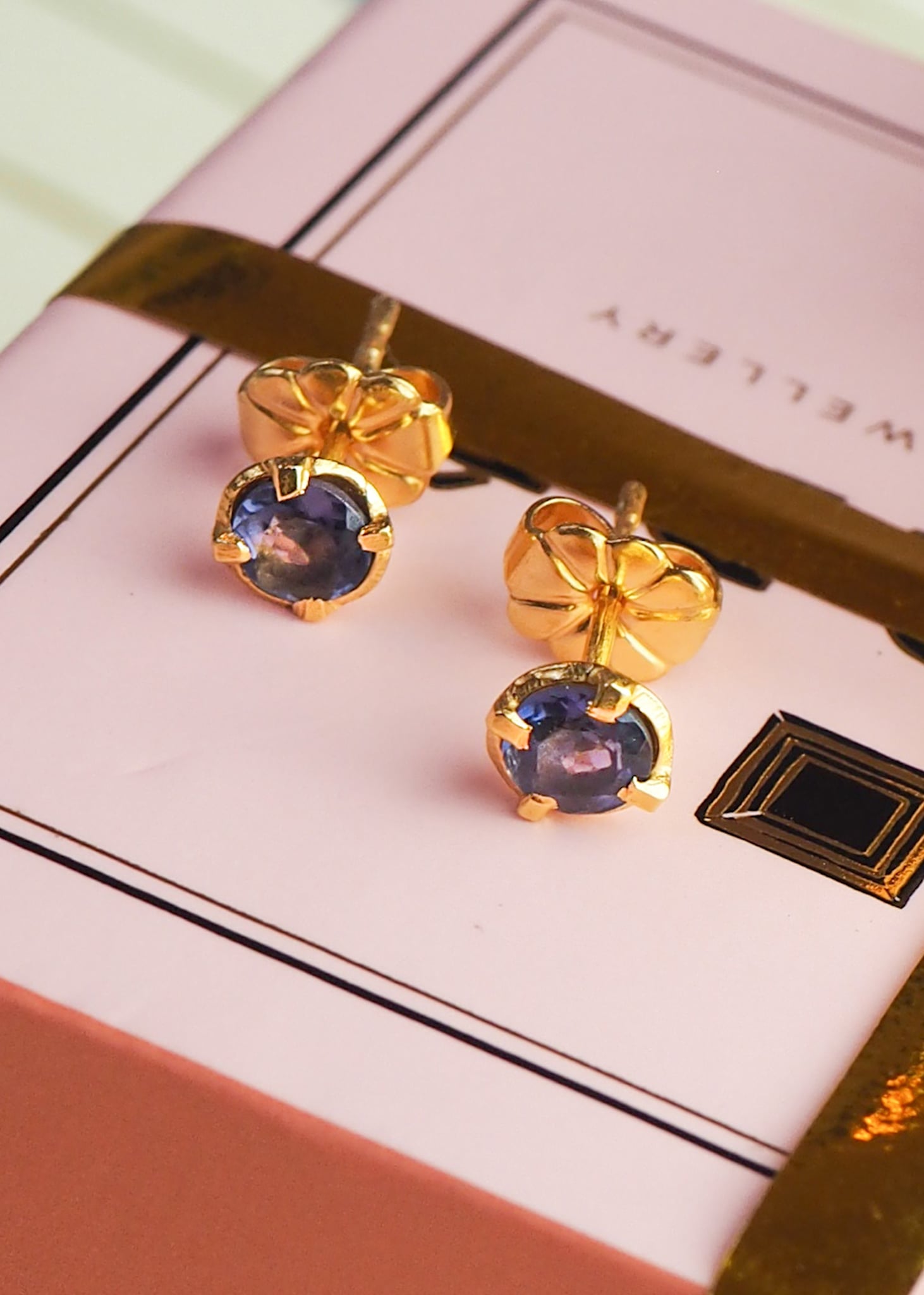 Candy ear studs with Iolite - gold plated