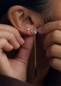 Confetti ear stud with Blue Topaz - gold plated