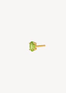 Esther ørestik fra carré jewellery i guldbelagt sterling sølv med grøn peridot ædelsten