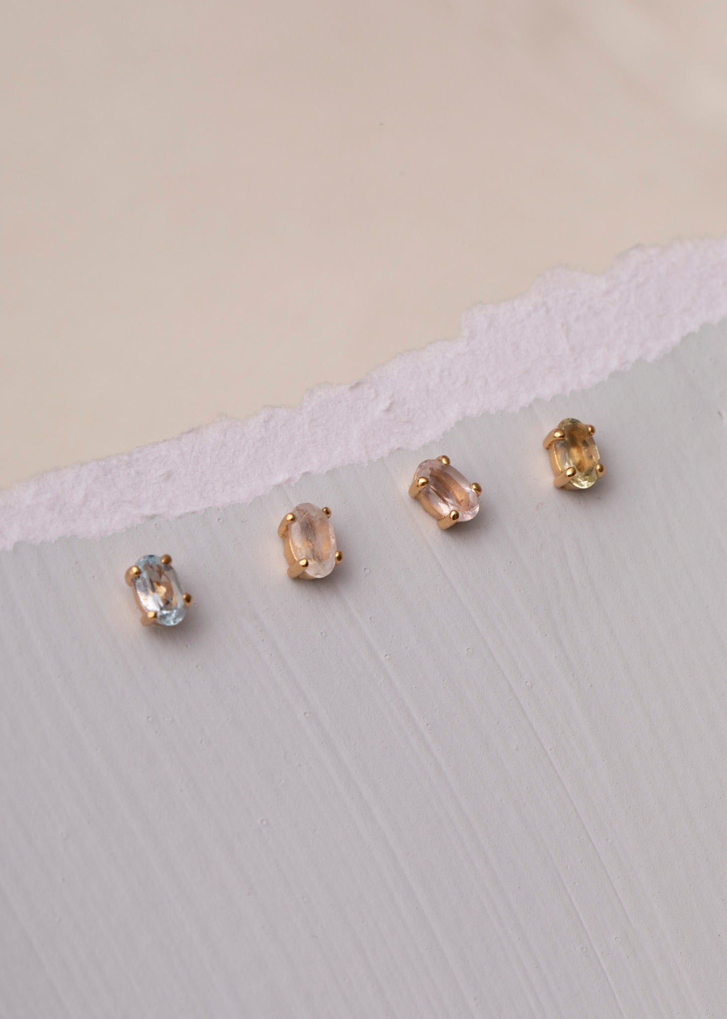 Esther ear stud with Rose Quartz 1 pc - gold plated