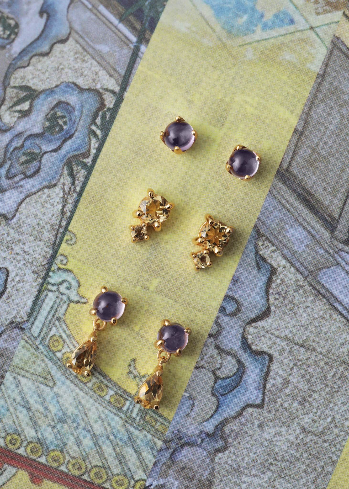 Gem ear studs with Amethyst - gold plated