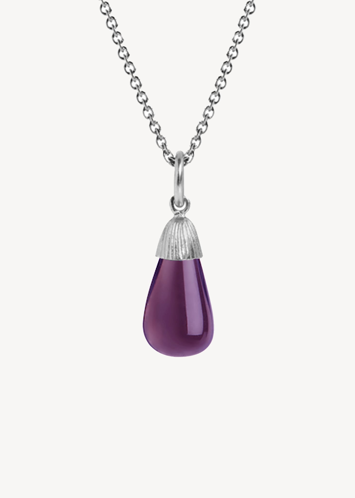vintage vedhæng i sterling sølv med en stor dråbe af lilla ametyst ædelsten på tilbud hos carré jewellery