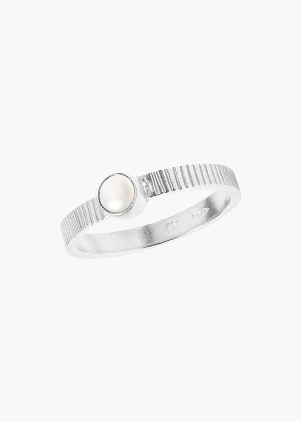 Concha ring with Freshwater Pearl in silver | Ring with June birthstone ...