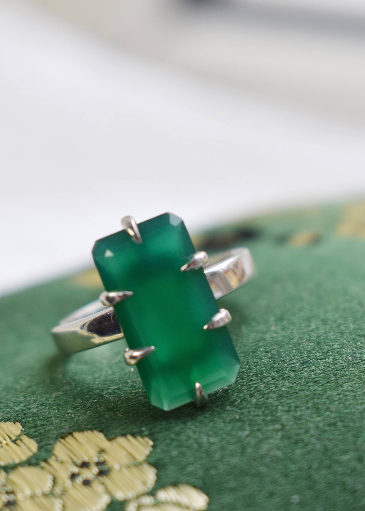 Courage ring with Green Agate - silver