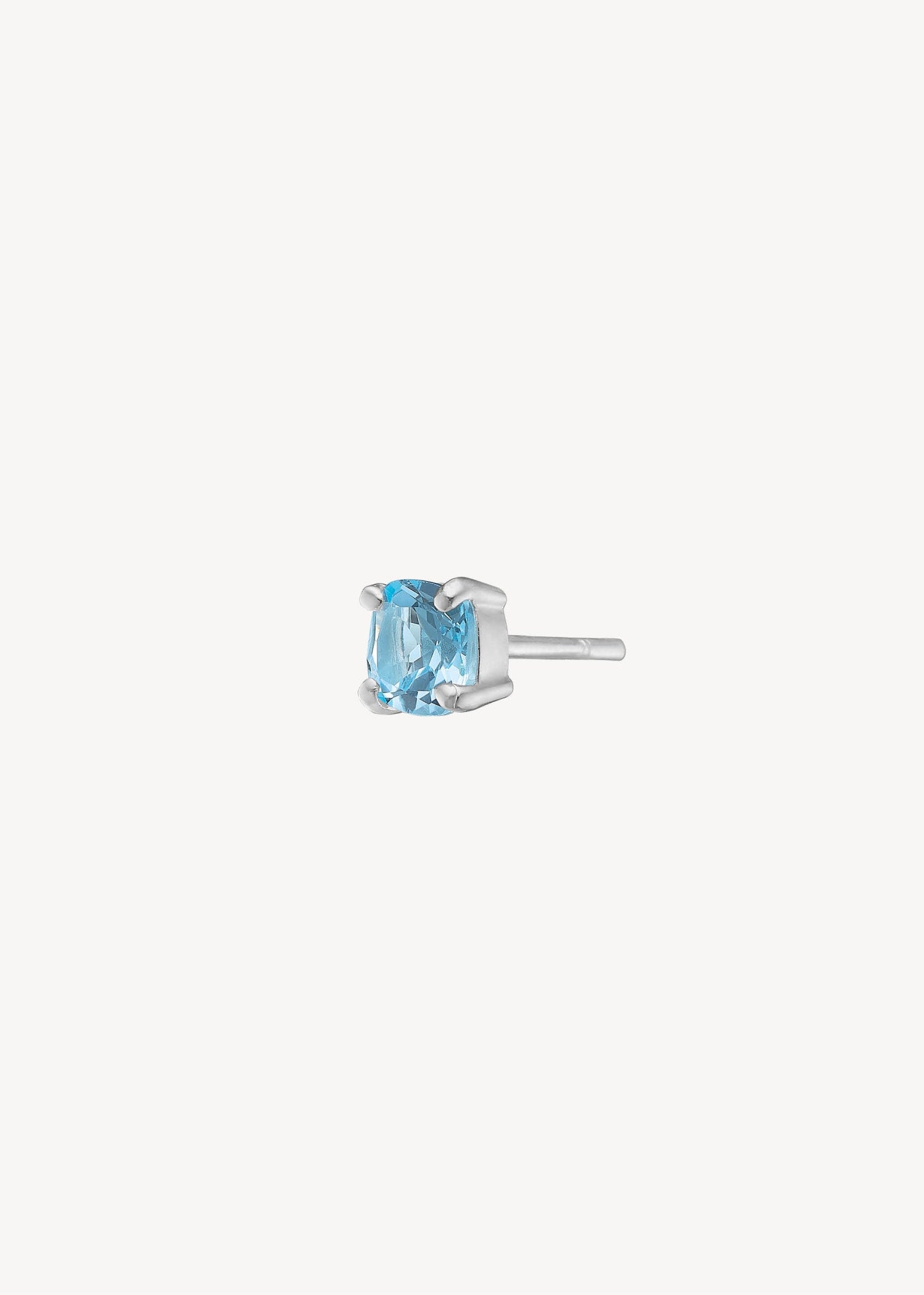 Delphine ear stud with Blue Topaz - silver