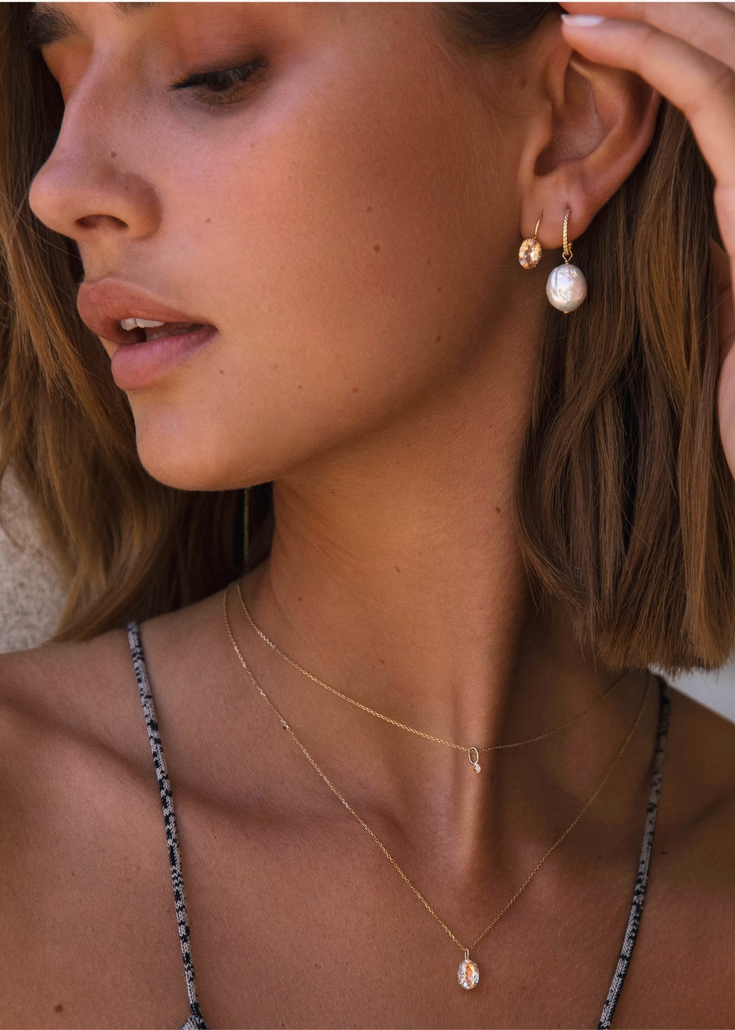 10-Karat Stella earrings with champagne Quartz