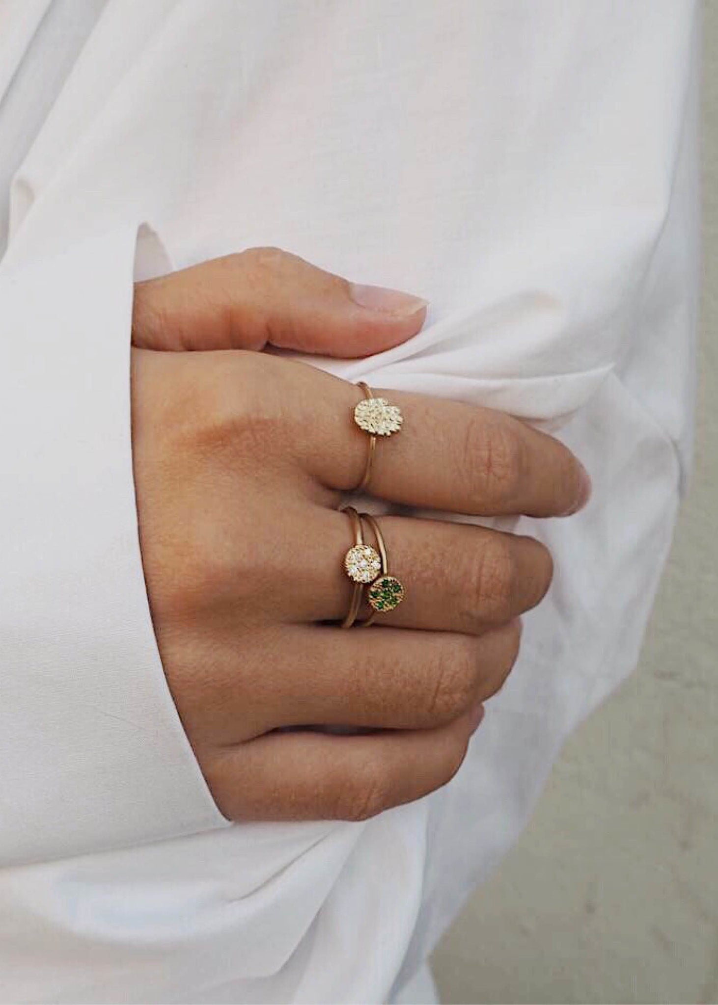 10-karat Hamsa Ring