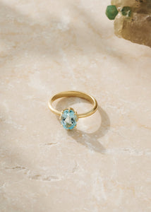 10-Karat Stella ring with blue Topaz
