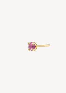 Small and elegant ear stud in real 10 karat gold from carré jewellery with a facet-cut pink tourmaline gemstone