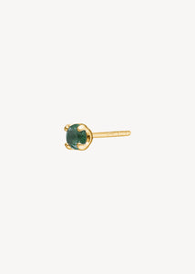 Small and elegant ear stud in real 10 karat gold from carré jewellery with a facet-cut green tourmaline gemstone