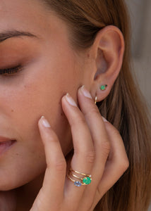 10-Karat Bryna ear stud with Chrysoprase and Tourmaline