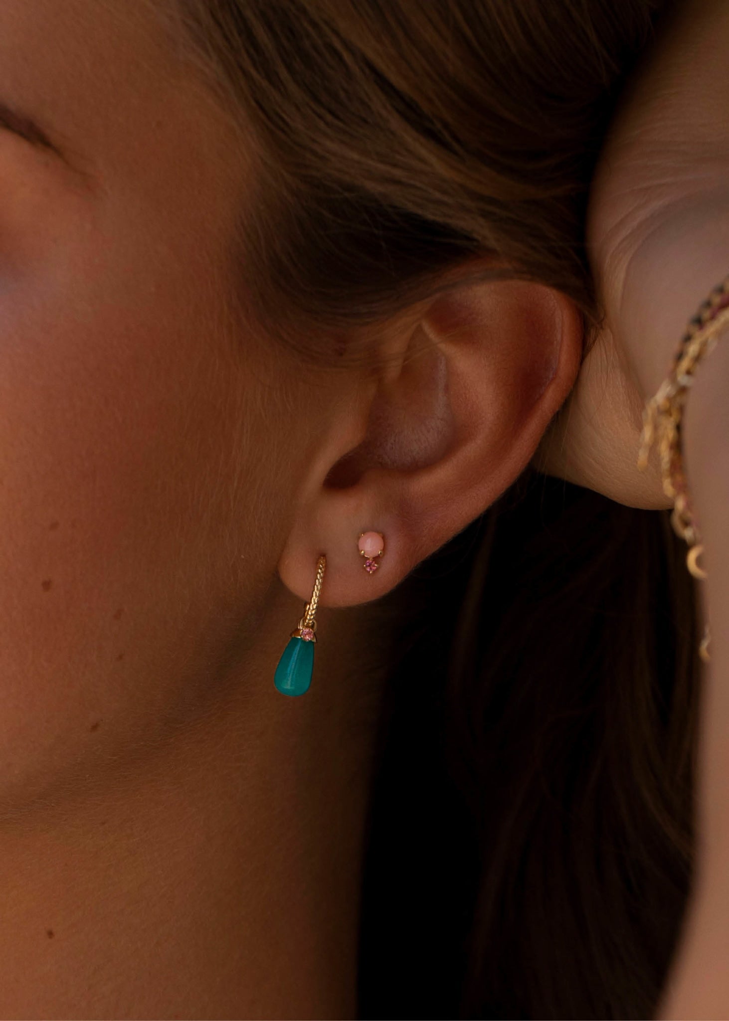 10-Karat Bryna ear stud with Pink Opal and Tourmaline