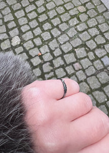 Feather ring with Diamond - oxidised silver